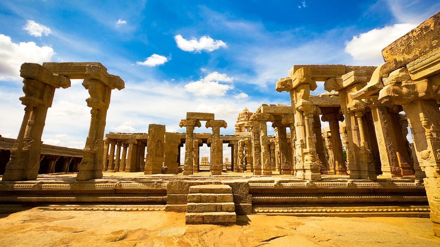Lepakshi Tour Package